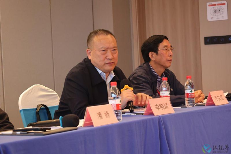 副主任-800.jpg 副主任-800.jpg