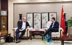 赵伟会见芬欧汇川特种纸纸业明康一行